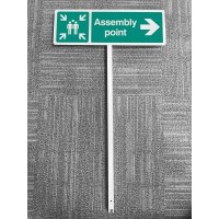 Assembly Point - Arrow Right - Verge Sign